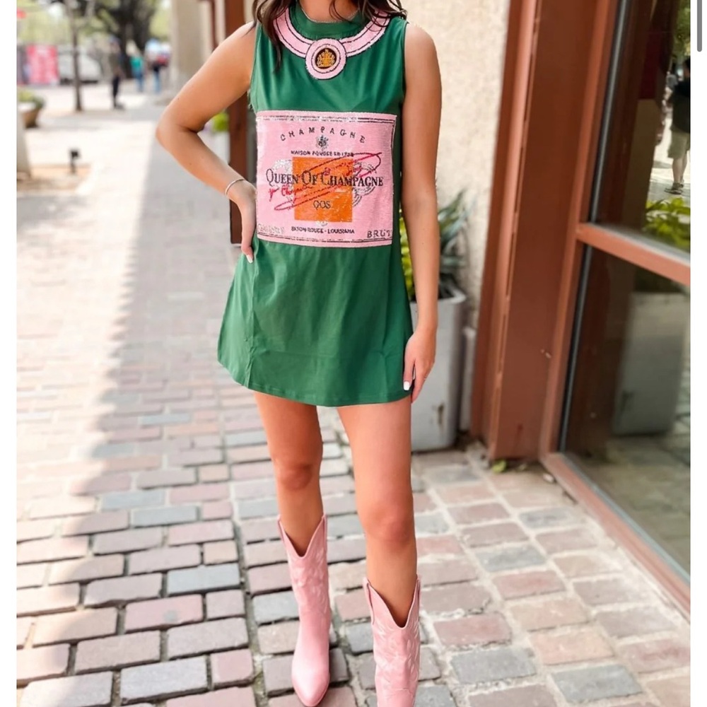 QOS- Discontinued Queen of Champagne T shirt dress.